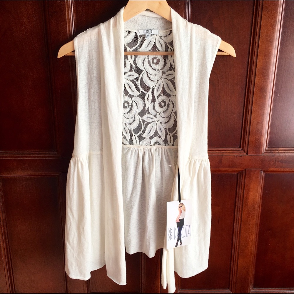 BB Dakota Sleeveless Cardigan
